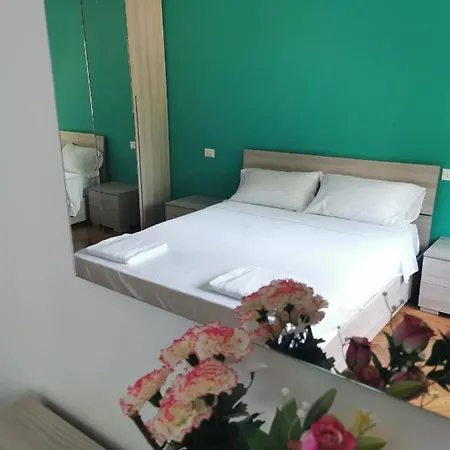 Alojamento de Acomodação e Pequeno-almoço Venice Casanova Mestre